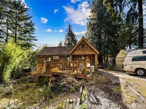 2552 NE 168th Street, Lake Forest Park WA 98155