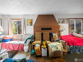 2552 NE 168th Street, Lake Forest Park WA 98155