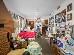 2552 NE 168th Street, Lake Forest Park WA 98155