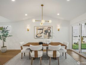 428 164th Avenue SE, Bellevue WA 98008