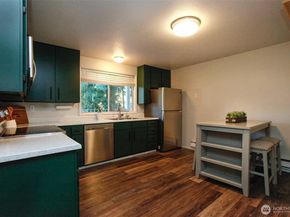 110 SW 325th Place, Federal Way WA 98003