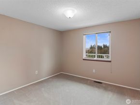 9011 Roanoke Road NE, Bremerton WA 98311