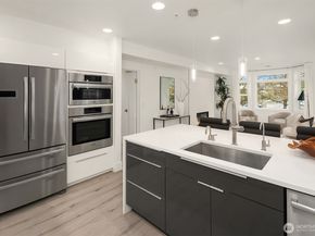 102 State Street S 106W, Kirkland WA 98033