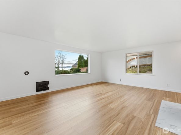 6410 NE 181st Street, Kenmore WA 98028