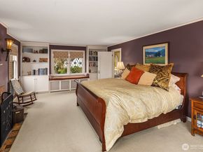 3333 43rd Avenue NE, Seattle WA 98105