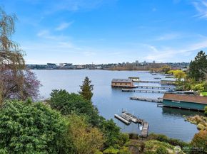 3333 43rd Avenue NE, Seattle WA 98105