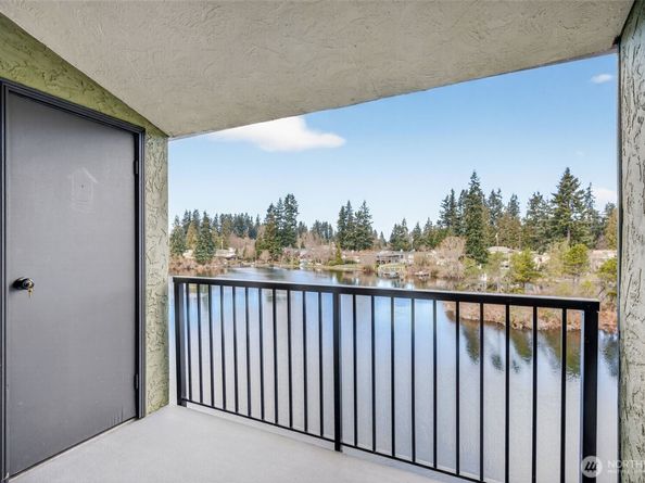 615 75th Street SE C53, Everett WA 98203