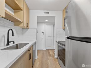 615 75th Street SE C53, Everett WA 98203