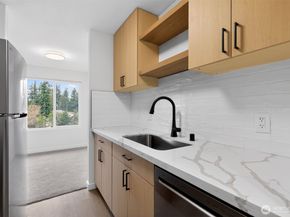 615 75th Street SE C53, Everett WA 98203