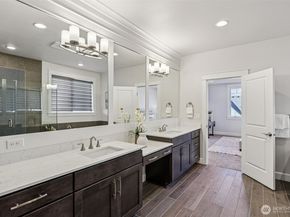 1412 Westridge Way NE, Issaquah WA 98029