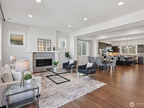 1412 Westridge Way NE, Issaquah WA 98029