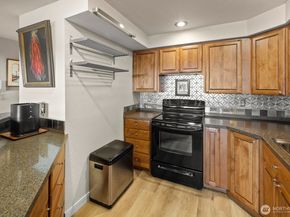 10601 Bagley Avenue N 304, Seattle WA 98133