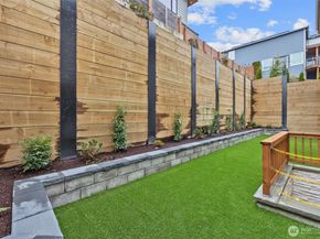 11921 90th Ave NE, Kirkland WA 98034