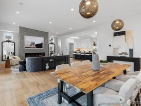 11921 90th Ave NE, Kirkland WA 98034