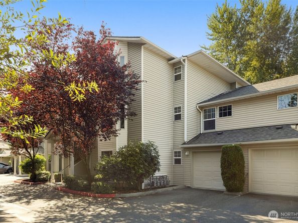 2001 120th Place NE 8104, Everett WA 98208