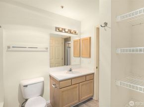 2001 120th Place NE 8104, Everett WA 98208