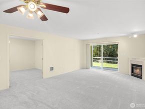 2001 120th Place NE 8104, Everett WA 98208