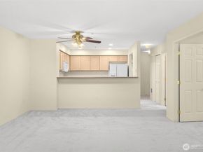 2001 120th Place NE 8104, Everett WA 98208