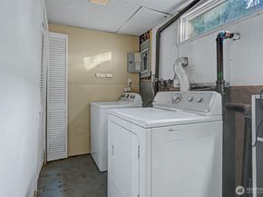 8535 18th Avenue NW, Seattle WA 98117