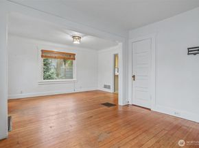 8535 18th Avenue NW, Seattle WA 98117