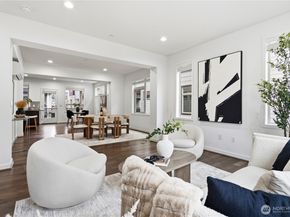 924 7th Avenue NE, Issaquah WA 98029