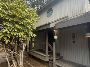 4612 170th Place NE 11, Redmond WA 98052