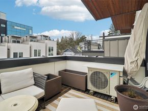 3070 SW Avalon Way E, Seattle WA 98126