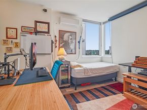 3070 SW Avalon Way E, Seattle WA 98126