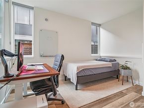 3070 SW Avalon Way E, Seattle WA 98126