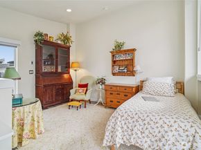 3070 SW Avalon Way E, Seattle WA 98126