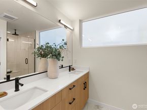 4408 D 50th Avenue S, Seattle WA 98118