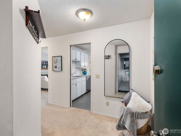 13741 15th Avenue NE C3, Seattle WA 98125