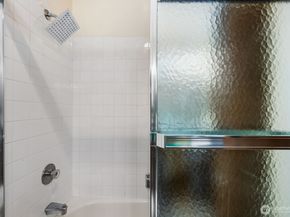 13741 15th Avenue NE C3, Seattle WA 98125