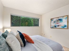 13741 15th Avenue NE C3, Seattle WA 98125