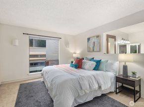 13741 15th Avenue NE C3, Seattle WA 98125