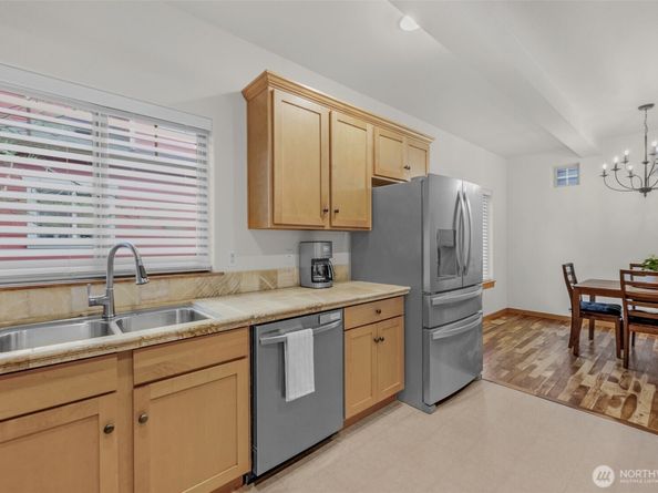 6604 198th Place SW, Lynnwood WA 98036