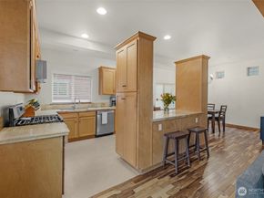 6604 198th Place SW, Lynnwood WA 98036