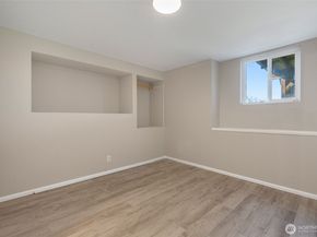 25011 20th Avenue S, Des Moines WA 98198