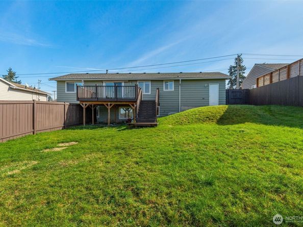 25011 20th Avenue S, Des Moines WA 98198