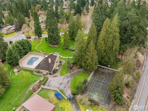 15705 NE 59th Way, Redmond WA 98052