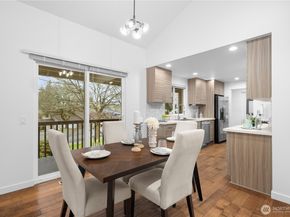 15705 NE 59th Way, Redmond WA 98052