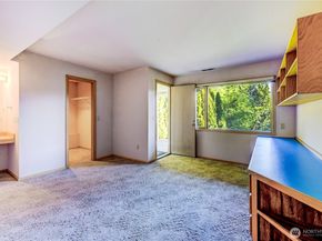 15728 NE 61st Ct, Redmond WA 98052