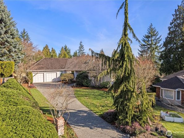 15728 NE 61st Ct, Redmond WA 98052