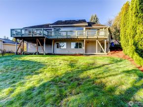15728 NE 61st Ct, Redmond WA 98052