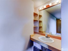 15728 NE 61st Ct, Redmond WA 98052