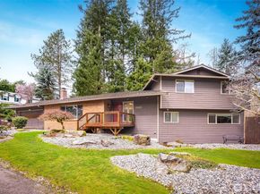 13922 Manor Way, Lynnwood WA 98087