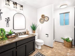 13922 Manor Way, Lynnwood WA 98087