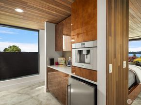 122 10th Avenue, Kirkland WA 98033