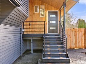 20733 Elberta Road, Lynnwood WA 98036