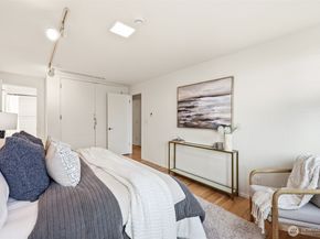 1965 12th Avenue W 403, Seattle WA 98119